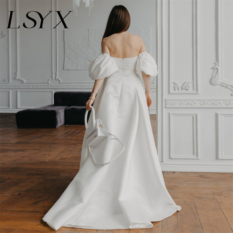 Платье свадебное атласное со съемными рукавами-фонариками и открытыми плечами