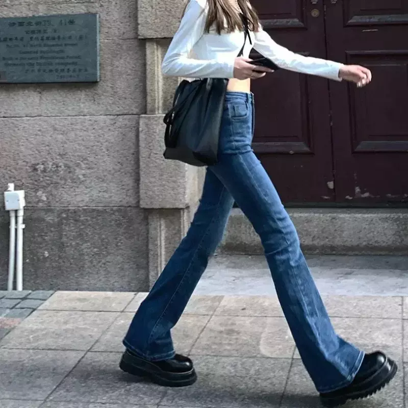 Koreańska klasyczna pikantna styl dla dziewczyn Retro Slim Fit letnia dżinsy dzwony damska niebieska prosta smukła sylwetka z wysokim stanem w stylu Vintage długie nogi