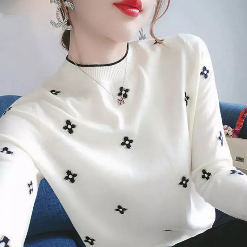 Sweter damski wykwintne hafty dzianiny 2024 jesienno-zimowy damski nowy szczupły duży rozmiar dolna koszula koreańska dzianina 3XL 4XL