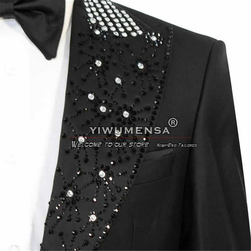 Man White Suits Crystals Pearls Beaded Jacket Pants 2 Pieces Groom Wear Wedding Tuxedos Tailored Made Business Party Prom Blazer