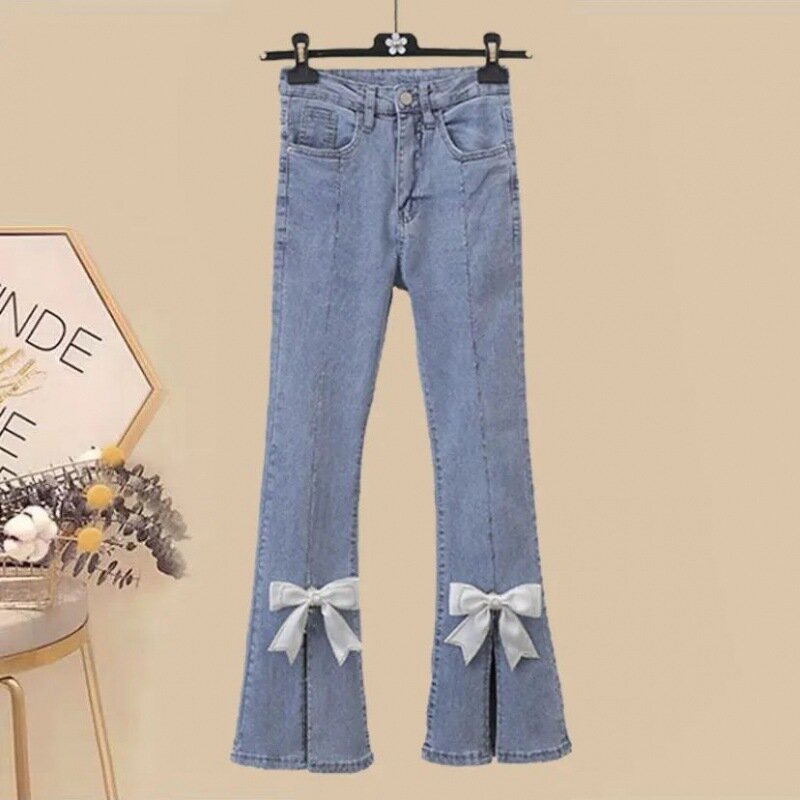 Große Frauen Sommer Set 2024 New Age reduziert gespleißte Streifen Hemd Schleife Jeans zweiteiliges Set für Frau