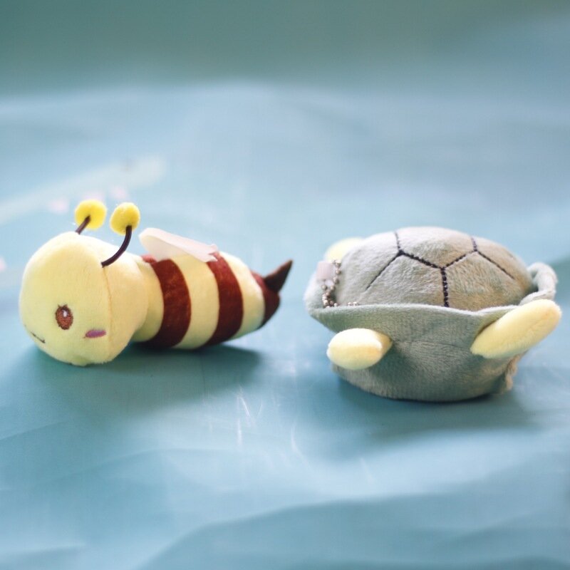 13CM Creative Cute Bee Pendant Plush Toy Cartoon Animal Turtle Bee Doll Bag Charm Keychain Children's Kawaii Gifts Doll