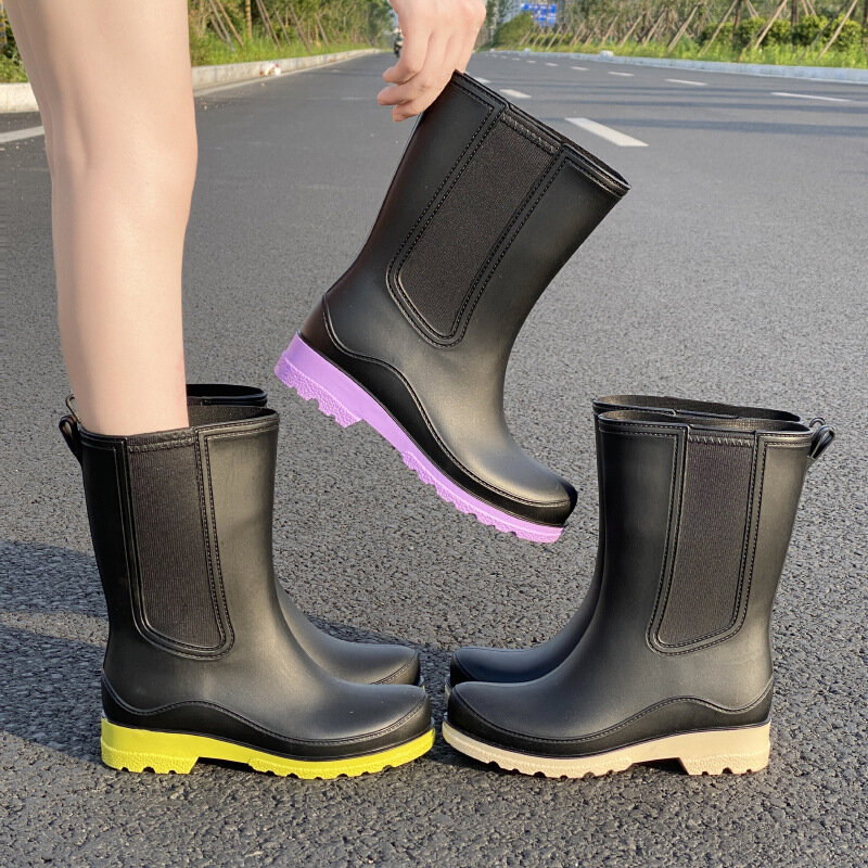 Sepatu bot hujan, sepatu bot pendek wanita ukuran 36-41 anti air, sepatu keselamatan kerja, tebal dan hangat untuk luar ruangan musim dingin