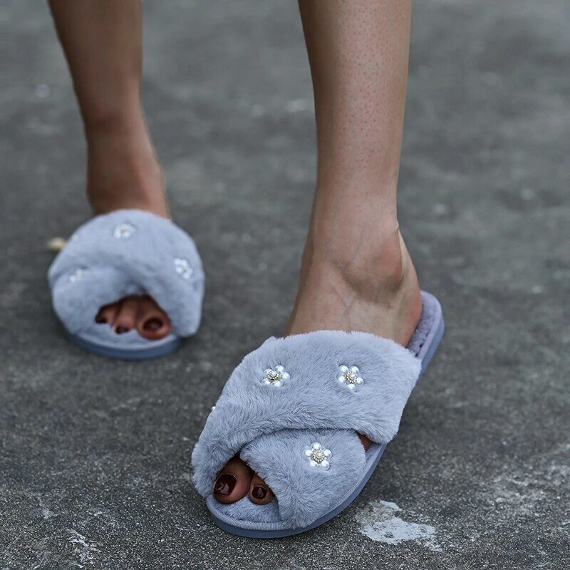 2024 Spring Women Home Indoor Casual Slippers Female Flip Flops Fluffy Shoes Cross Design Slides Ladies Soft Warm Plush Slipper
