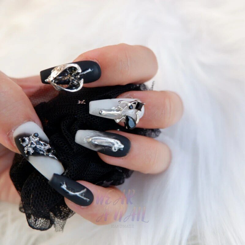 10 pezzi fatti a mano smerigliati di lusso Dark Press On Nails Black Goth Charms lunghe unghie finte y2k Pressons copertura completa punte per unghie indossabili