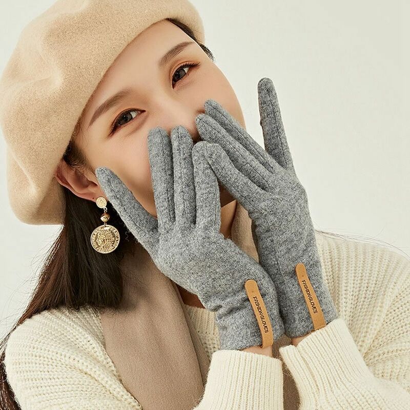 Sarung tangan Velvet wanita, warna Solid Plus huruf hangat sarung tangan musim dingin sarung tangan jari penuh kasmir sarung tangan layar sentuh