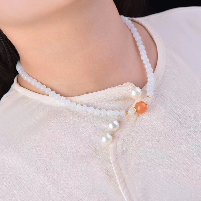 Collana di giada di seta dorata bianca collana di perle rotonde di pietra naturale squisita collana di ciondoli di pietre preziose da donna regali per la festa della mamma