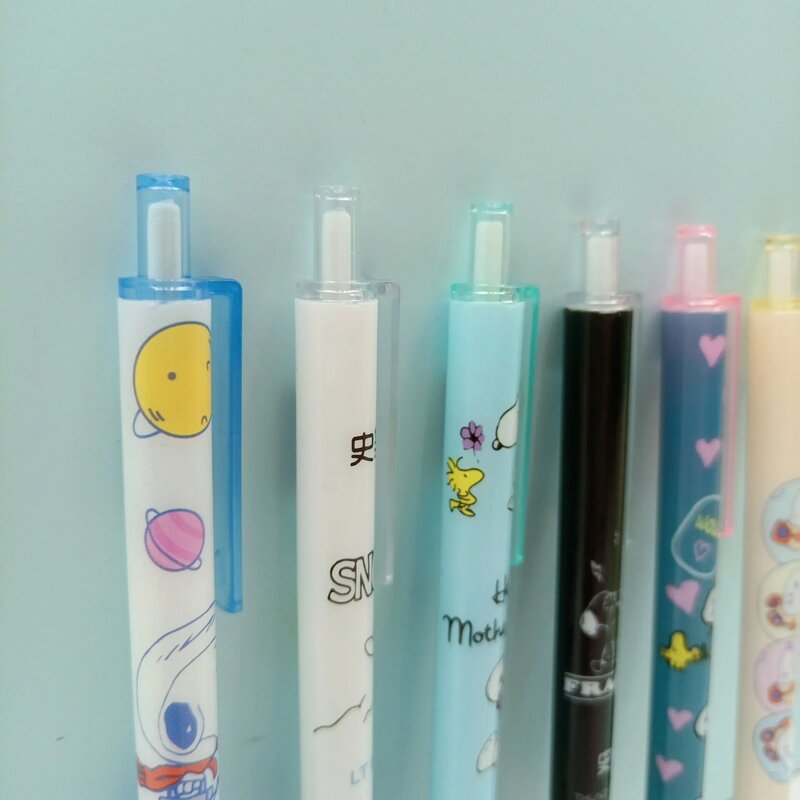 Bolígrafo de gel con personalidad creativa para estudiantes, bolígrafo de presión de alto valor de color, serie de dibujos animados de Anime Kawaii, Snoopy, chica linda, regalo, gran oferta