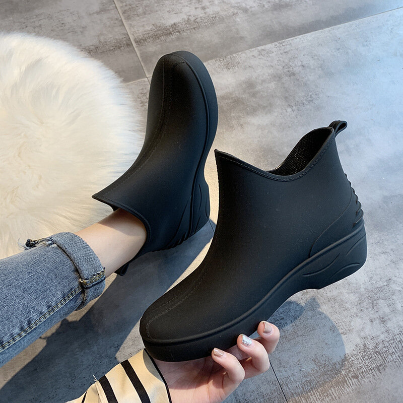 Botas de chuva de tornozelo plataforma impermeável para mulheres sapatos de borracha, botas de trabalho, caminhada ao ar livre, senhoras, nova moda