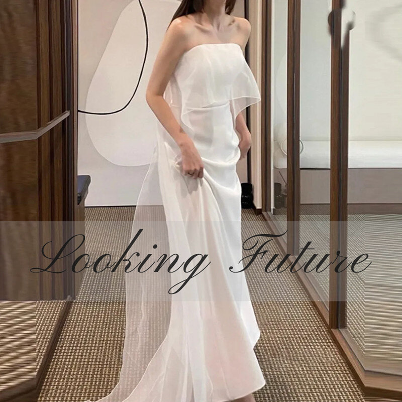 Elegant White A-Line Satin Wedding Dress Strapless Backless Bride Dresses Scoop Vintage Sleeveless Bridal Dresses Floor-Length