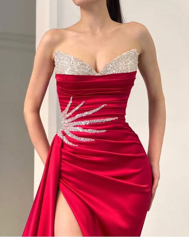 Einfache modische Abendkleider Meerjungfrau sexy rote Perlen Pailletten ärmellose Party Split Falte Satin Ballkleider formelle Vestidos