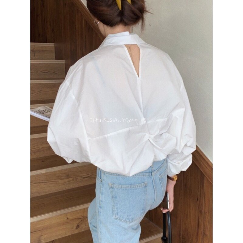 Hinteres Design weißes Hemd weibliches neues Design Sinn Nische Chic lässig lockeres Hemd koreanischen Stil Top