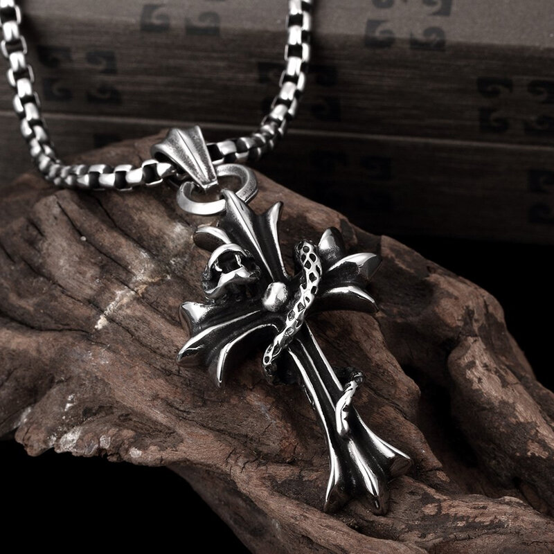 Men's cross necklace, snake wing stainless steel jewelry, the best choice for men's holiday gifts