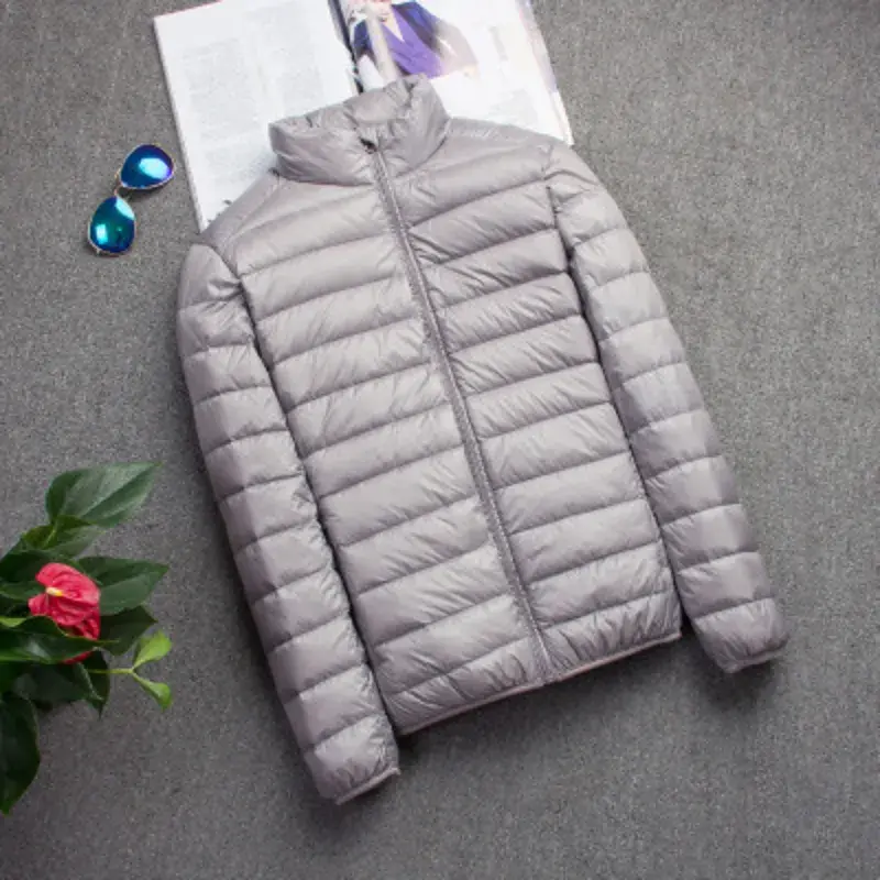 Новинка, брендовая осенне-зимняя искусственная куртка, мужское модное короткое пальто с капюшоном, большое ультратонкое легкое Молодежное приталенное пальто, пуховики