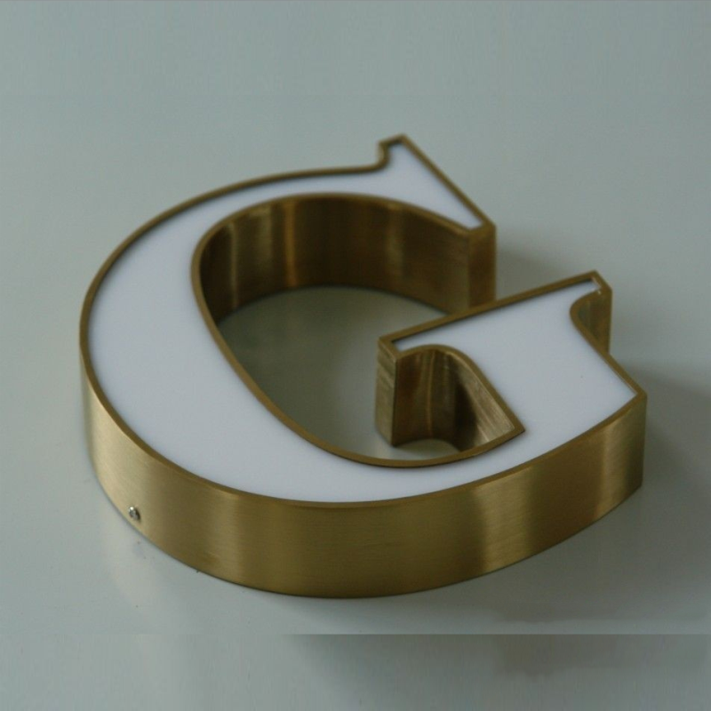 Lettres de canal en acrylique éclairées sur mesure, enseignes de magasin à LED, côtés dorés, nom d'entreprise, extérieur