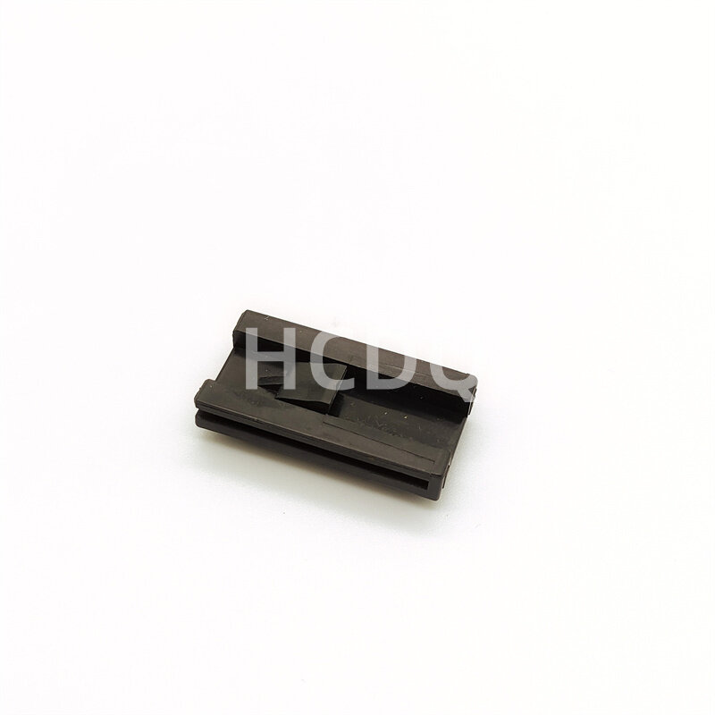 10 PCS Original and genuine 7124-4779 Sautomobile connector plug housing supplied from stock