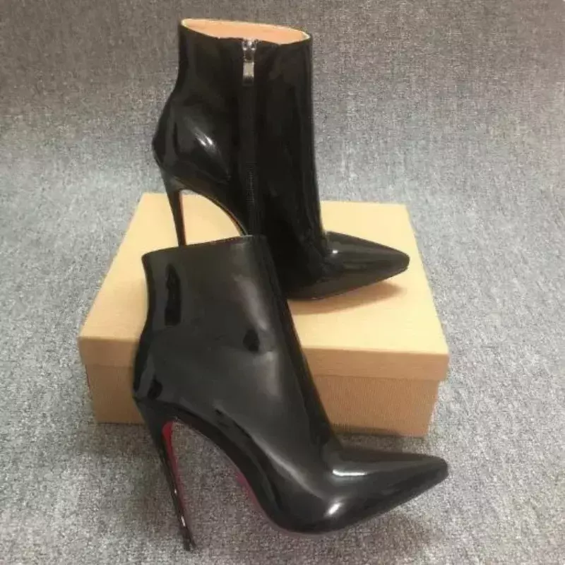Sepatu bot pendek kristal seksi mode kualitas terbaik mewah sepatu bot untuk wanita ujung runcing sepatu Stiletto desainer sepatu pump