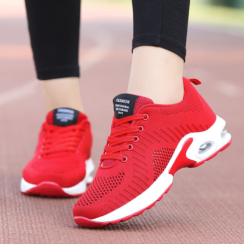 الأحمر المرأة أحذية شبكة أحذية رياضية للنساء تنفس منصة المشي أحذية خفيفة أحذية تنس السيدات التدريب الرياضي الأحذية