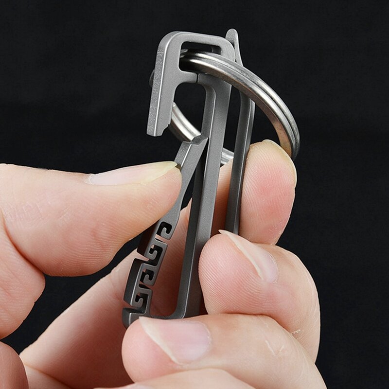 Porte-clés en alliage de titane pour homme, ceinture de détail, outil d'extérieur, bague de taille