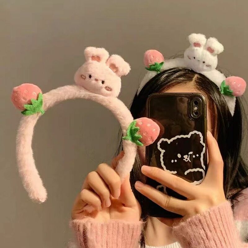 Estilo coreano Plush Cartoon Headband, bonito Headpiece, Lavar o rosto, Morango Urso Hairbands, Acessórios de cabelo