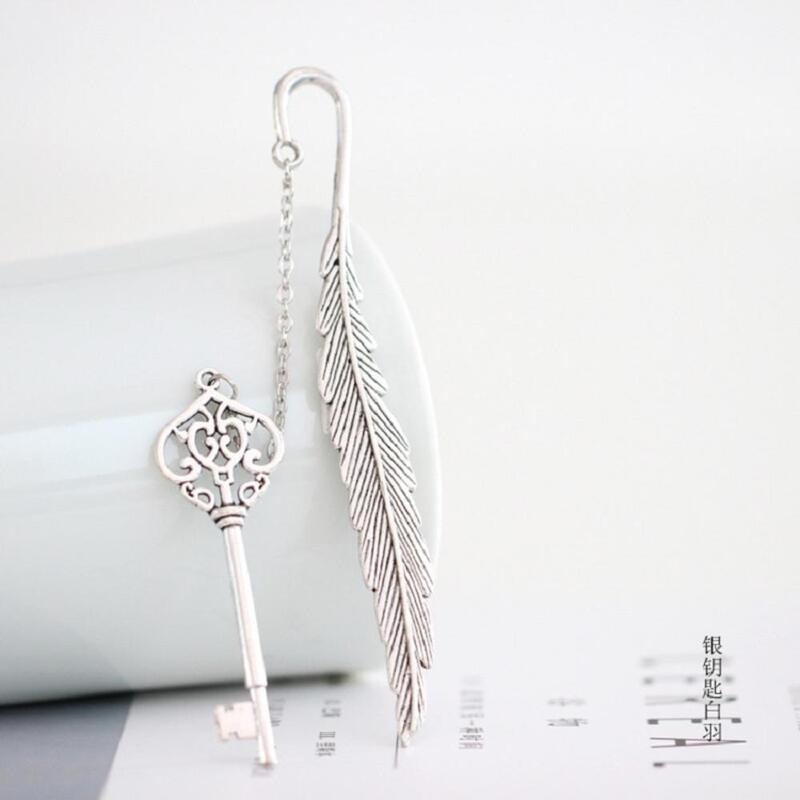 1Pc Creative Metal Feather Bookmark Chinese Style Retro Bookmark Student Stationery Graduation Ceremony Exquisite Gifts