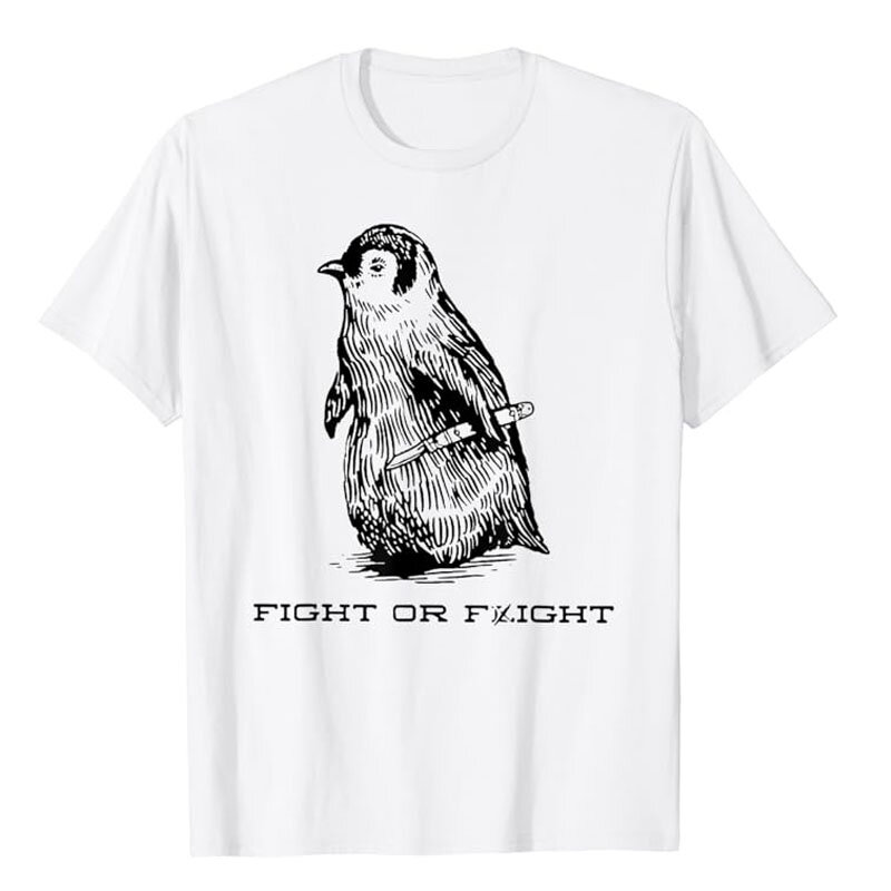 Vecht Of Vlucht Grappige Pinguïn Woordspeling Gevecht Of Vluchtmeme T-Shirt Schattige Coole Grafische Outfits Humoristische Pinguïnliefhebber Die Tee-Cadeaus Zegt