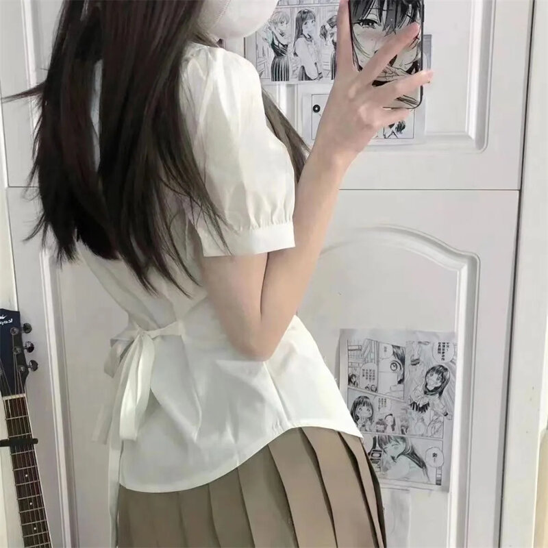 Koreańska moda 2023 nowa wiosna/lato seksowna z krótkim rękawem dla dziewczyny styl Preppy Slim JK bandażowa koszula damska kokarda bluzka z wiązaniem na dekolcie Top