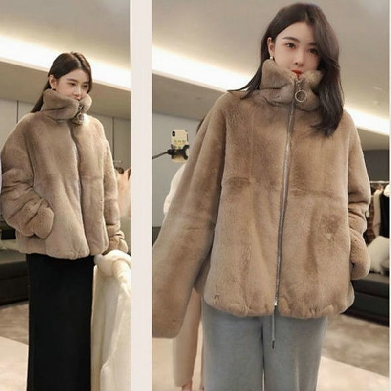 Jaket musim dingin wanita, mantel pakaian wanita kerah berdiri simpel longgar versi Korea bulu palsu warna polos modis