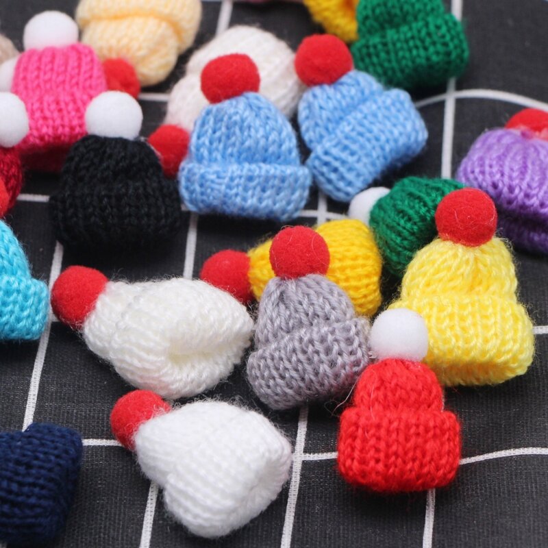 10Pcs 3.5x4.5cm Mini Plush Ball Knitting Hat Cap Lã DIY Dolls Garment Handmade Costura Soft Hat Bag Garment Art Craft Supplies