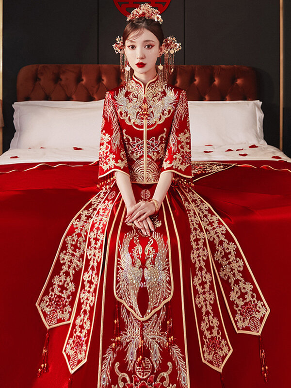 Frauen Phoenix Stickerei Hochzeits kleid elegante Ehe Toast Kleidung Cheong sam