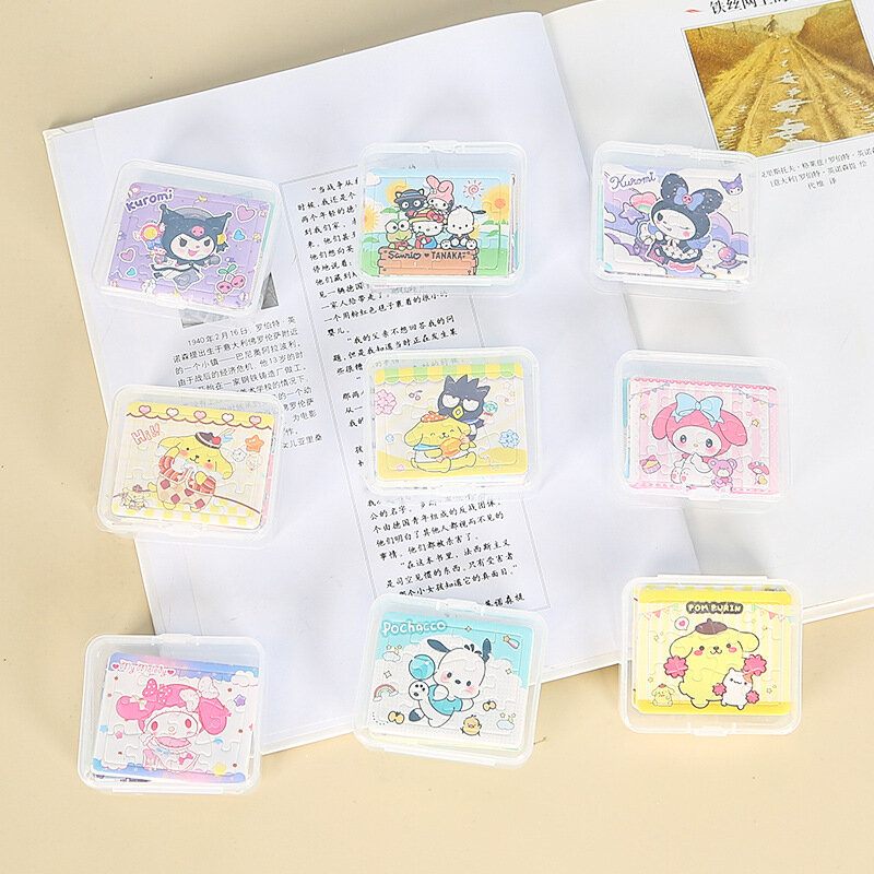 Sanrio ตัวต่อจิกซอว์ขนาดเล็กสำหรับเด็ก24ชิ้นการ์ตูนที่สร้างสรรค์ใหม่ปริศนากระดาษของเล่นเพื่อการศึกษาของเด็ก
