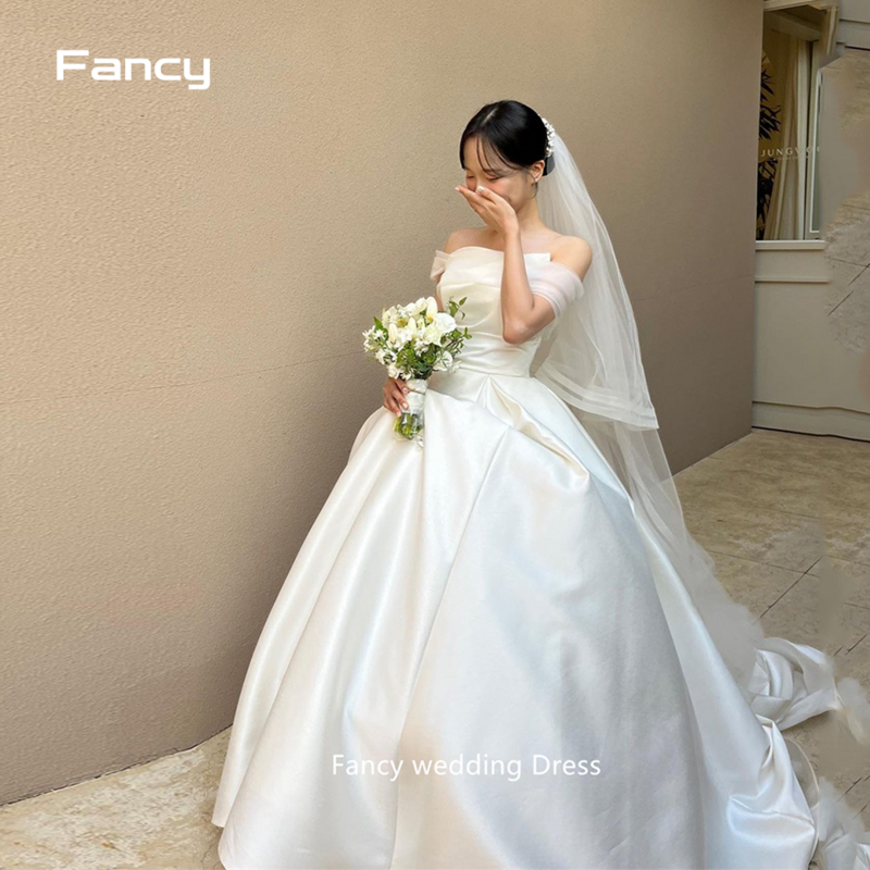 Fancy Elegant Ivory A Line Garden Wedding Dress Off Shoulder Satin Floor Length Bridal Gown Short Sleeve Pleats 웨딩드레스
