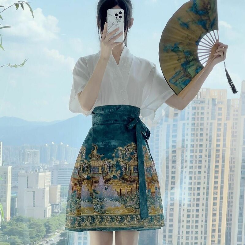 Hanfu กระโปรงใหม่เอี่ยมครึ่งตัวเอวสูงแฟชั่นผู้หญิงพิมพ์ลายปักลูกไม้แนวสตรีทฤดูใบไม้ผลิฤดูร้อนสวยงาม