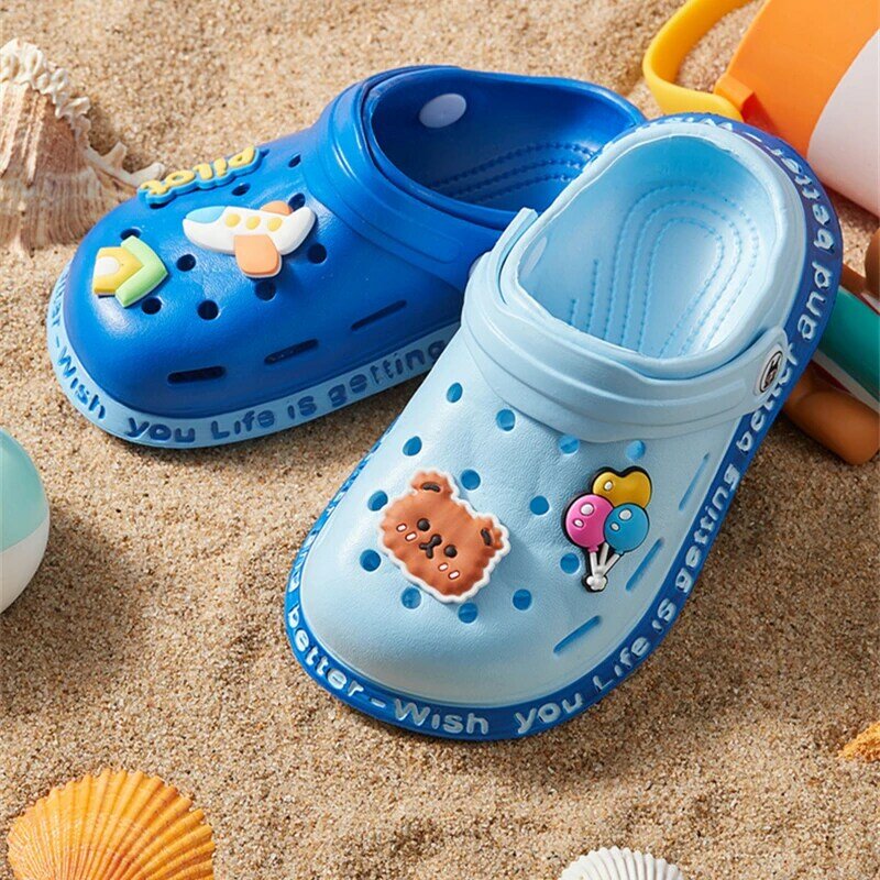 Sandal anak sol lembut, sandal taman pantai musim panas, sandal lubang kartun, sol lembut cepat kering