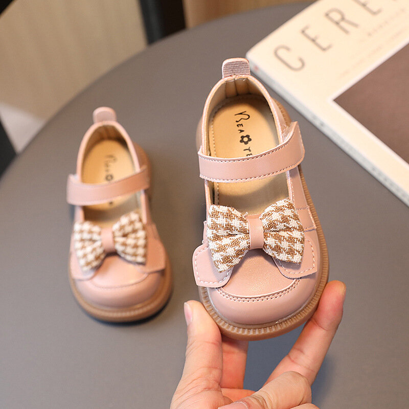 2023 Baby Girls Leather Shoes Spring and Autumn Soft Bottom Princess Simple Casual Versatile Kids Fashion Baby First Walker Shoe