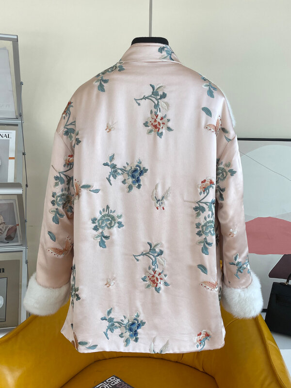 Mantel Bulu Cerpelai Keseluruhan Baru Pakaian Berlapis Katun Mantel Hangat Bulu Cerpelai Panjang Wanita Bordir Gaya Cina