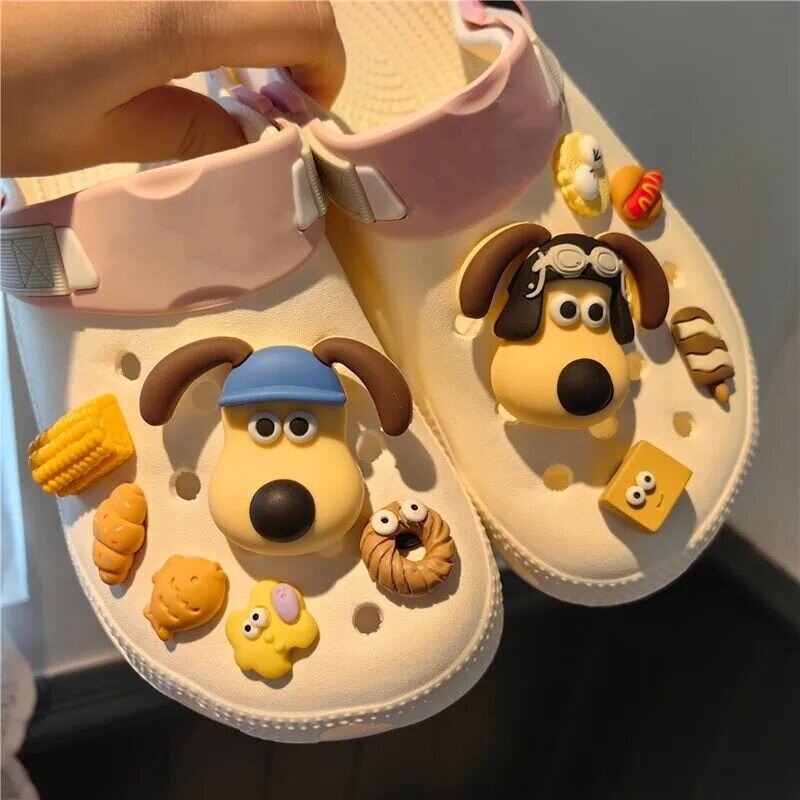 1 set sepatu anjing lucu, aksesori sandal anak laki-laki perempuan sandal taman gesper dekorasi cocok pesona 2024