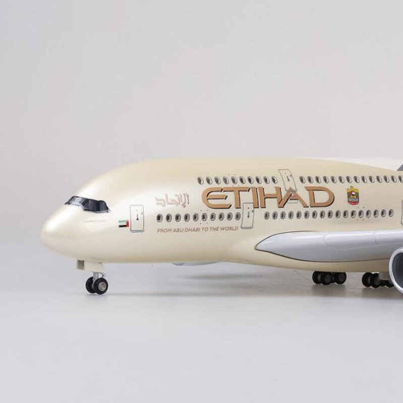 โมเดลเครื่องบิน A380 50.5ซม. 1/160น้ำหนักเบาและล้อเรซินดายแคสต์สำหรับโมเดลหุ่นยนต์ของเล่นเป็นของขวัญ