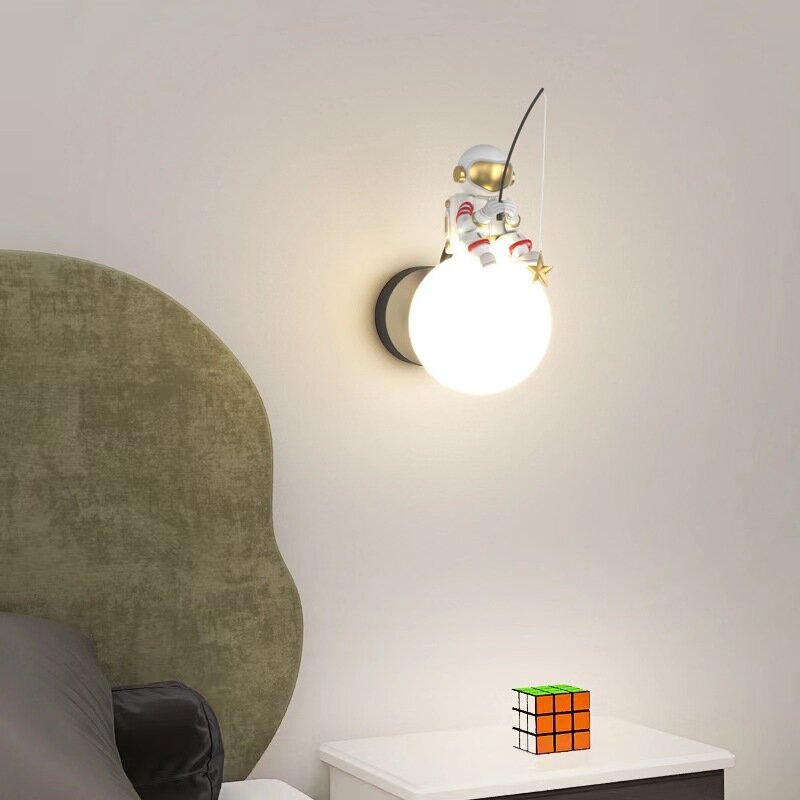 Мультяшный светодиодный настенный светильник астронавт для детской комнаты, кухни, столовой, кабинета, детское освещение, лампа для балкона, коридора, декоративный светильник