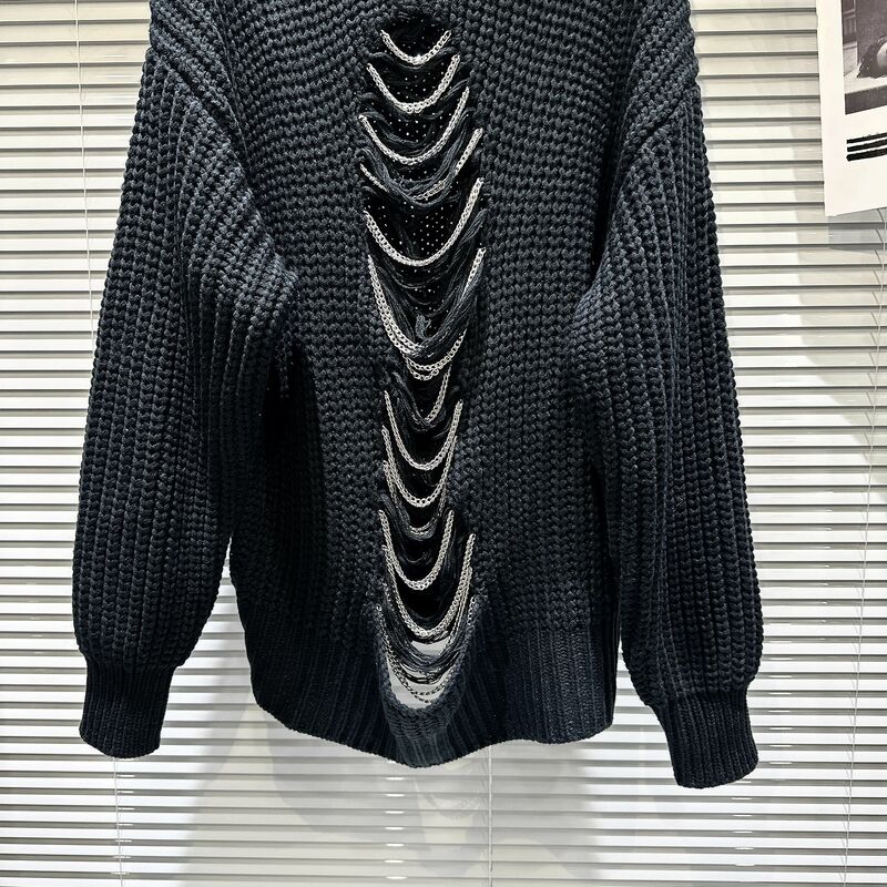 2023 nowe jesienne damskie czarne swetry z metalowym łańcuszkiem z grubą przędzą luźny sweter w połowie długi Casual