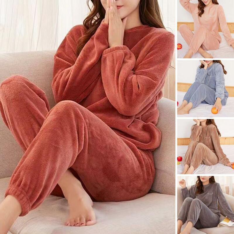 Women Solid Color Pajama Set Ladies Coral Fleece Pajamas Cozy Winter Sleepwear 2-piece Plush Pajama Set for Women with Elastic