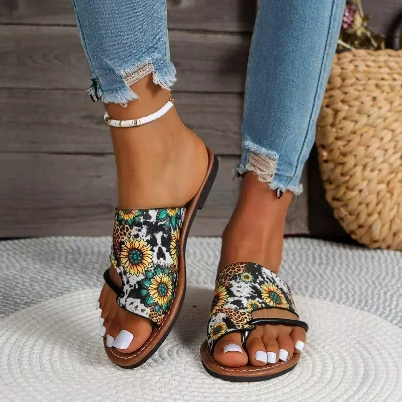 Sepatu Flip Flop pantai wanita, Kasut kasual modis Flip Flop datar elegan untuk Perempuan Musim Panas 2024