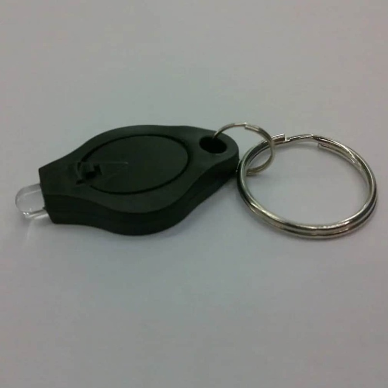 Heißer Verkauf Tragbare Mini Größe Keychain Squeeze Licht Micro LED Taschenlampe Outdoor-Camping Notfall Schlüssel Ring Licht