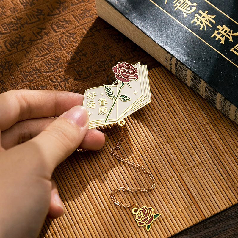 Segnalibro di testo in metallo di fascia alta e squisito segnalibro in ottone cinese classico regalo di stagione di laurea Souvenir per insegnante 2024