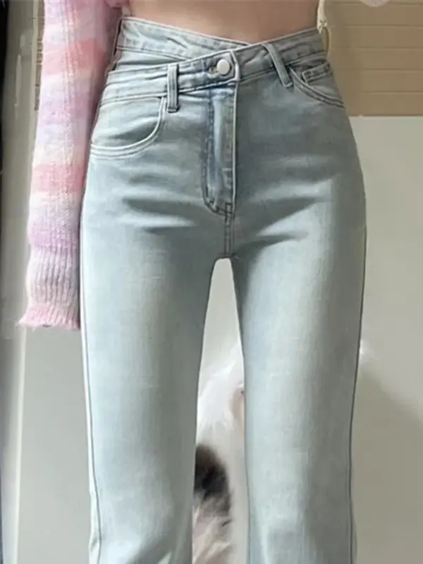 Koreaanse Hoge Taille Slanke Strakke Heup Rits Eenvoudige Vrouwelijke Flare Jeans Mode Onregelmatige Lichtblauwe Herfst Damesjeans Kantoordame