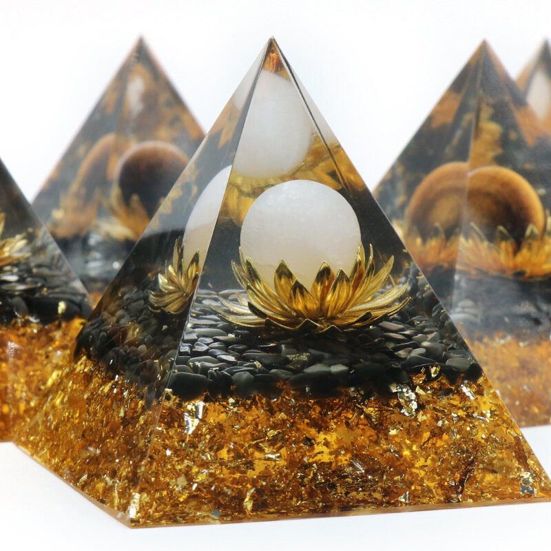 Ornamen kerajinan kantor meditasi Reiki, Generator energi kristal piramida bunga Lotus batu amethyst alami 6cm