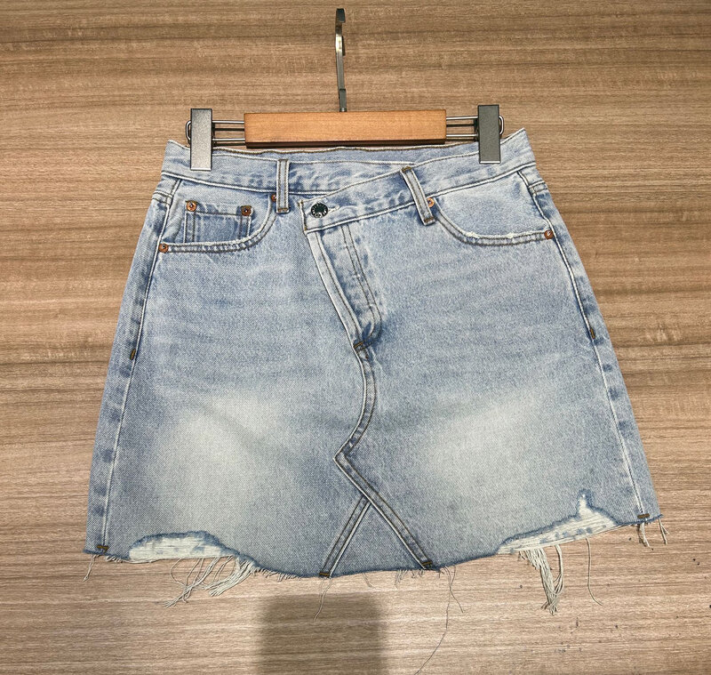 Женская джинсовая юбка с завышенной талией, короткая джинсовая юбка с диагональной пряжкой и неровной талией, 2023