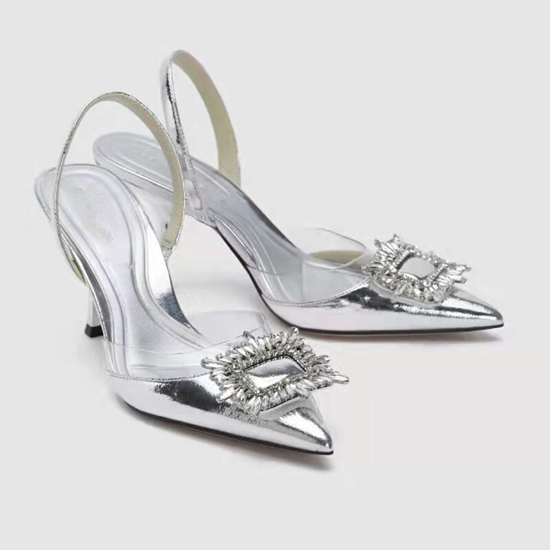 العلامة التجارية مصمم الفضة عالية الكعب الصنادل النساء 2023 الصيف الكريستال مربع مشبك الصنادل امرأة أشار تو أحذية خفيفة أحذية الحفلات