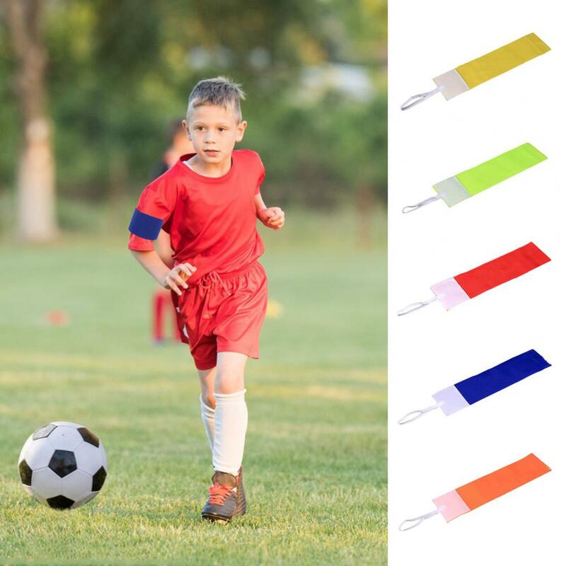 調節可能なサッカーキャプテンアームバンド、明るい色のアームバンド、テープファスナー、バスケットボールスポーツアームバンド、子供