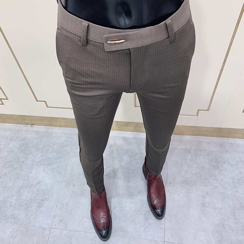 Pantalones de traje a rayas para hombre, Pantalón de vestir informal, ajustado, coreano, elegante, Formal, para fiesta, oficina y negocios, alta calidad, 2024